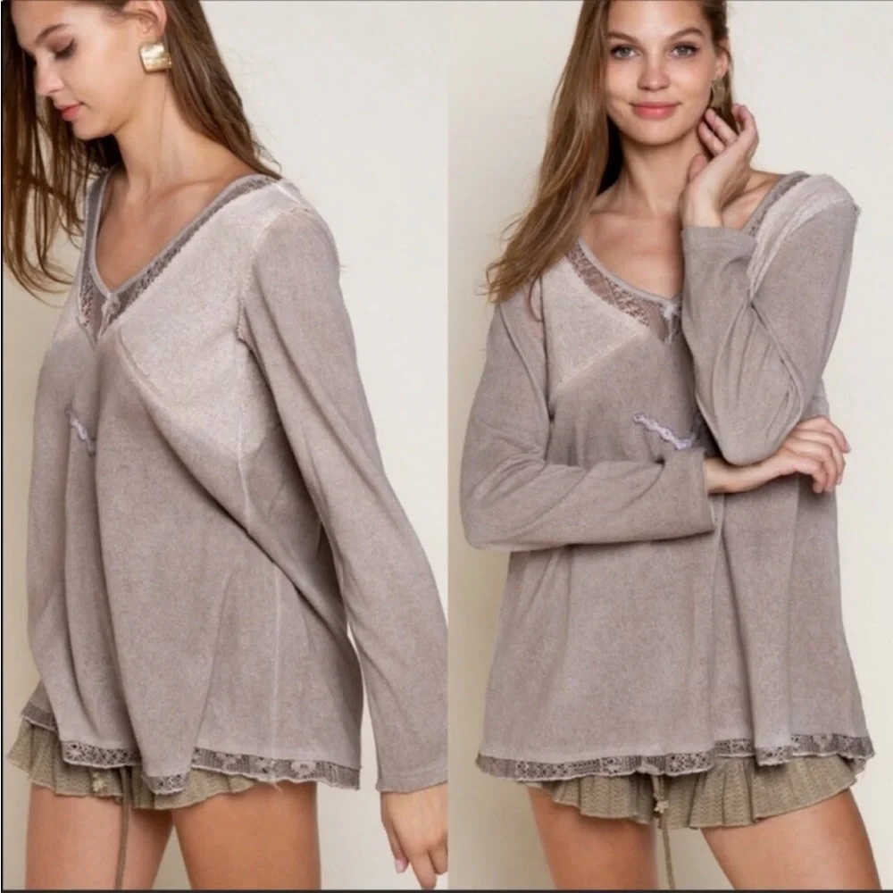 POL - Lace Trim Long Sleeve Knit Top - Picture 4 of 5